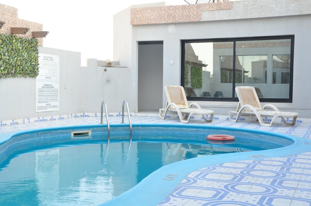 Bahrain Carlton 3*